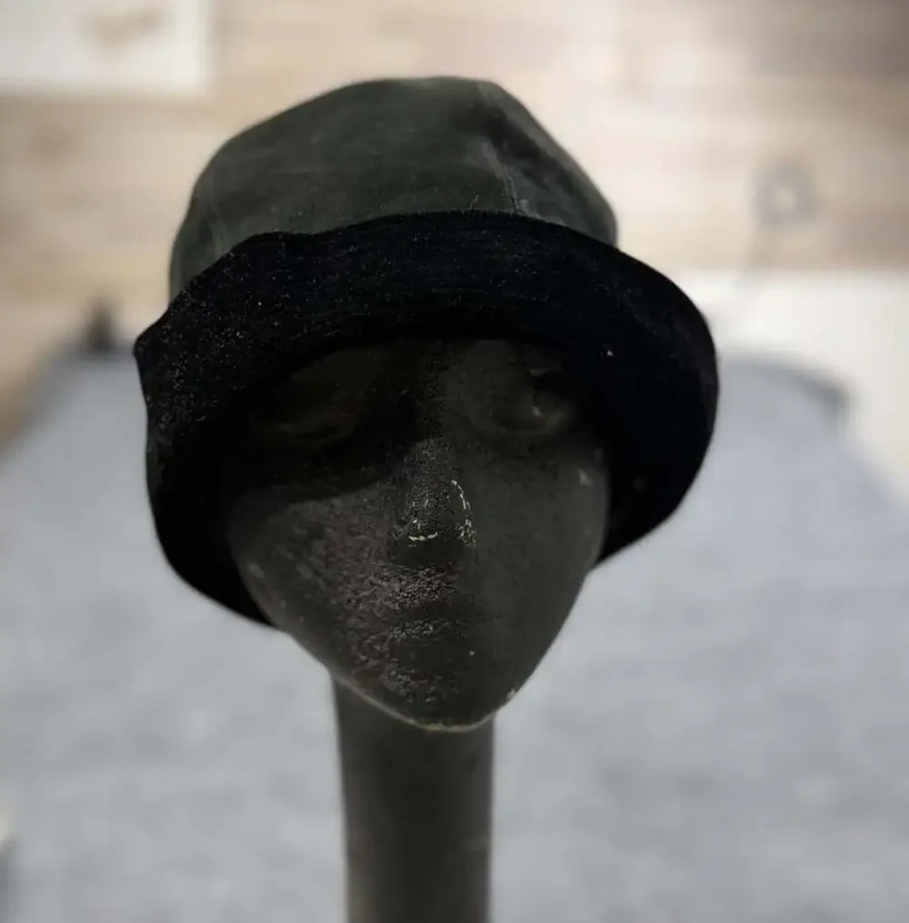 1960s Montaldo's Black Velvet Cloche Bucket Hat Vintage